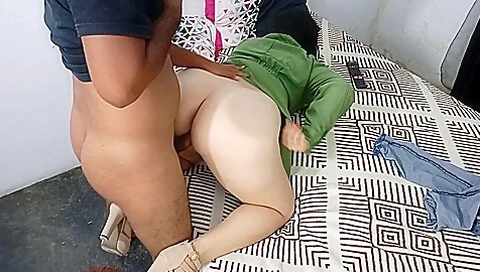Hermanastra Entra A Mi Habitacion En Tacones Y Vestido Para Follar Despues De Ver Una Pelicula