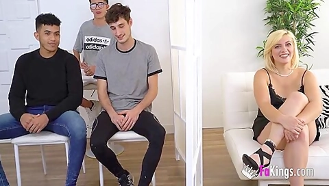 3 Rooks For Amateur Andrea: Do You Really Think Shes Only Banging One?